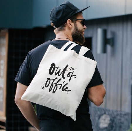 Draagtas OUT OF OFFICE